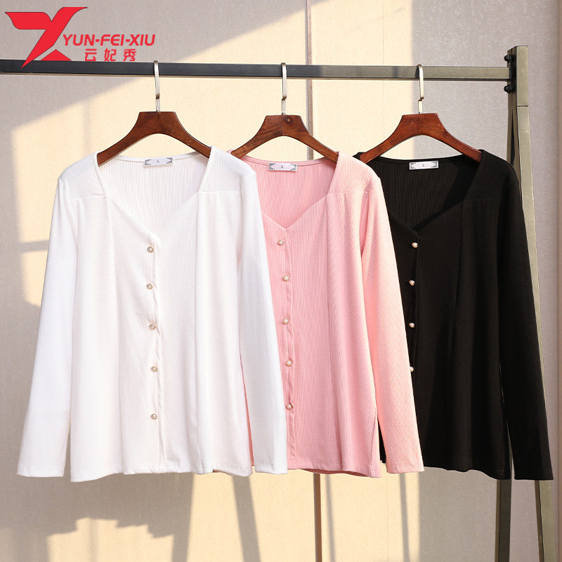 胖MM显瘦时尚宽松大码V领纯色韩版洋气上衣2020秋季新款遮肉潮款