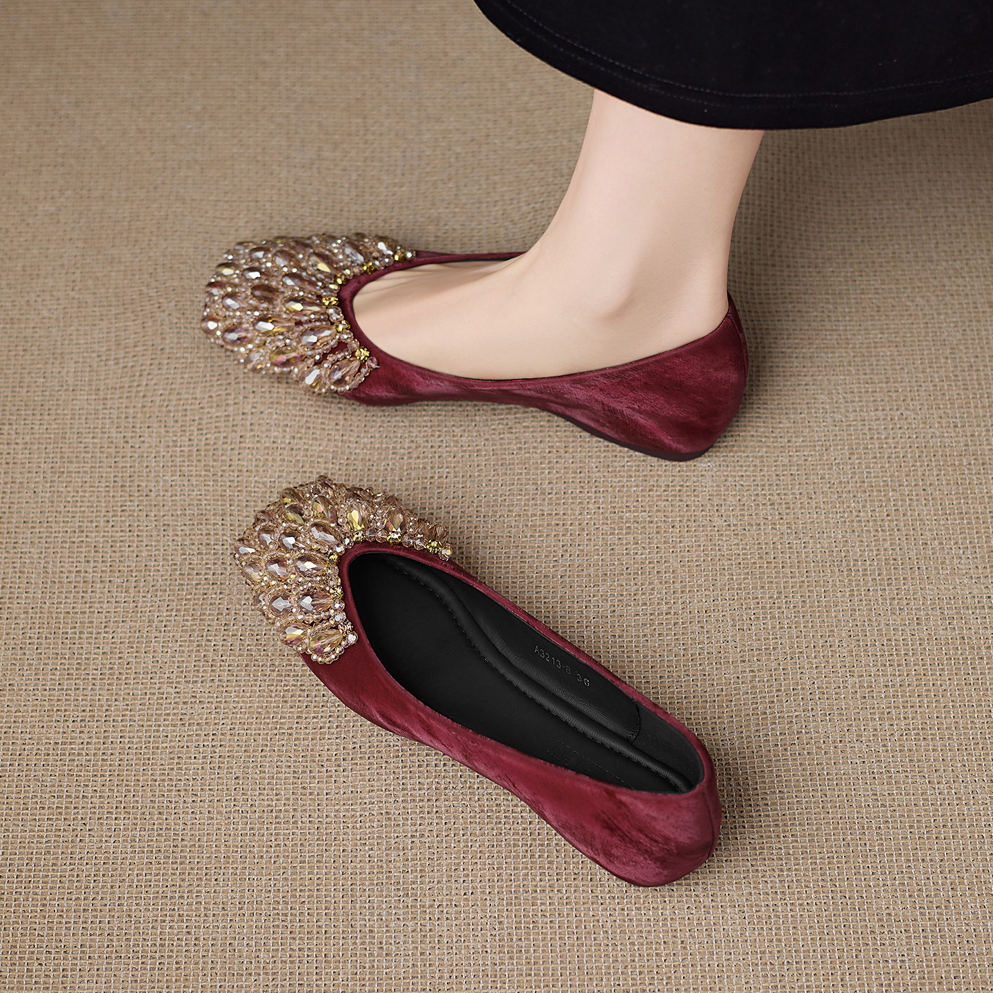 巨好看国风红色鞋子女2026新款春款法式浅口单鞋女不累脚平底婚鞋