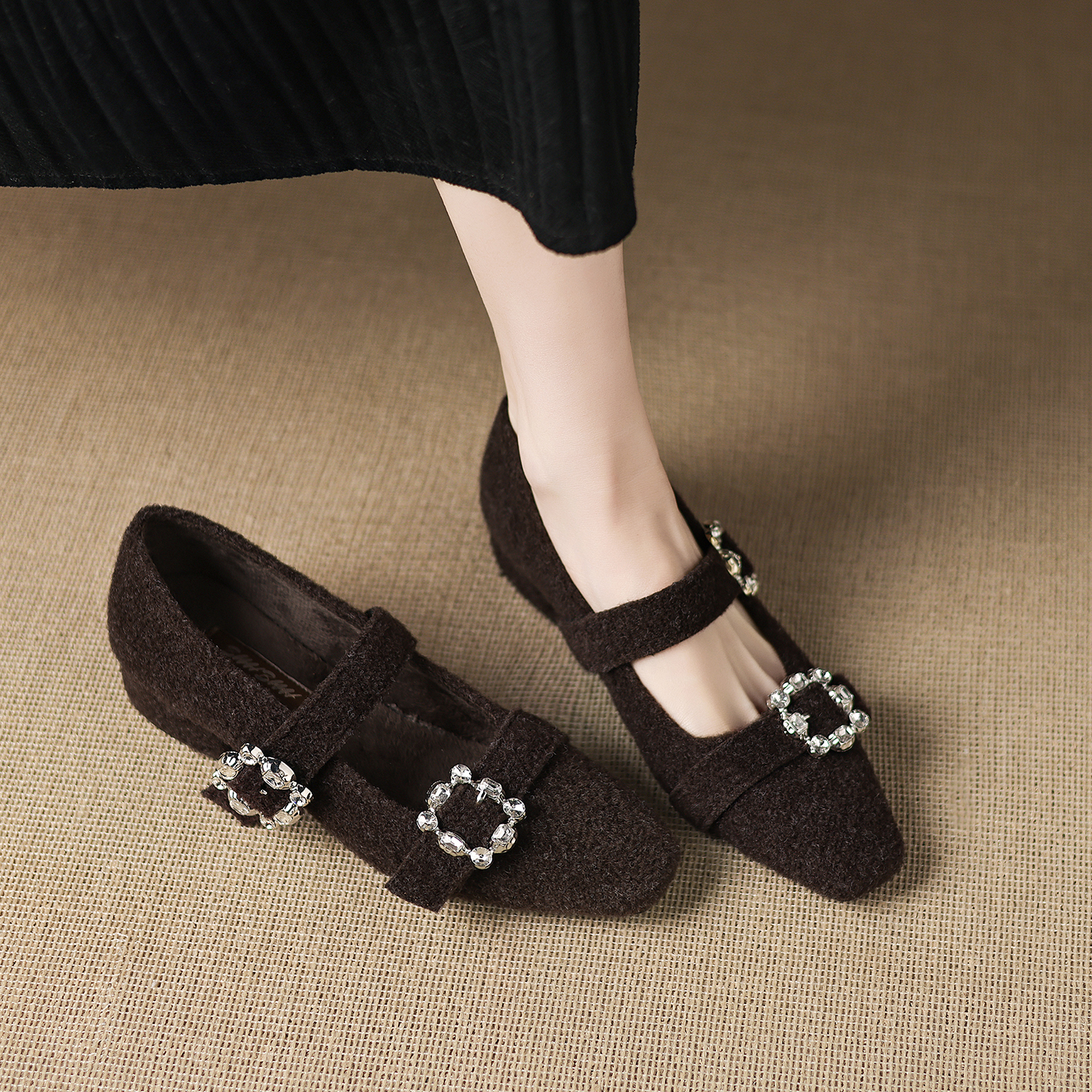 绝美不累脚小高跟鞋2025巨好看毛毛鞋气质水钻方头粗跟加绒玛丽珍