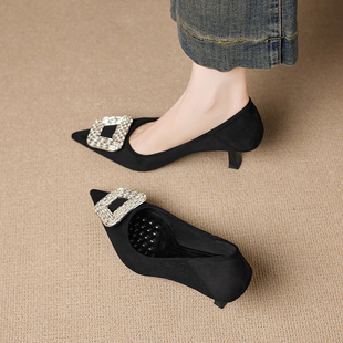 复古气质高跟鞋女细跟2026春巨好看尖头浅口单鞋女不累脚水钻方扣