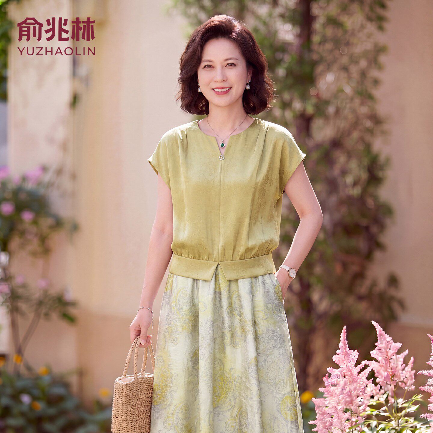 俞兆林时尚妈妈夏装短袖T恤裙子套装中老年女装上衣半身裙两件套