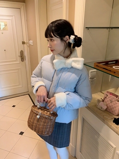 honeyrubao奶呼呼baby蓝气质甜美保暖蝴蝶结收腰羽绒服