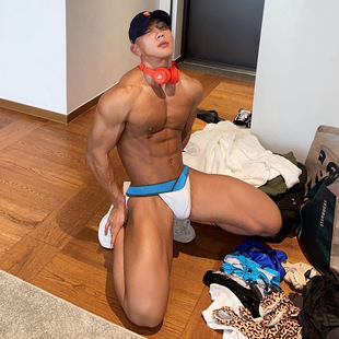 男士 低腰运动健身防勒腿激凸囊袋性感 莫代尔V领腰带高叉三角内裤