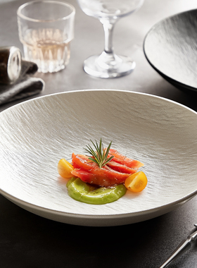 高级感白色盘子家用菜盘2025新款日式釉下彩碗碟餐具黑色好看餐盘