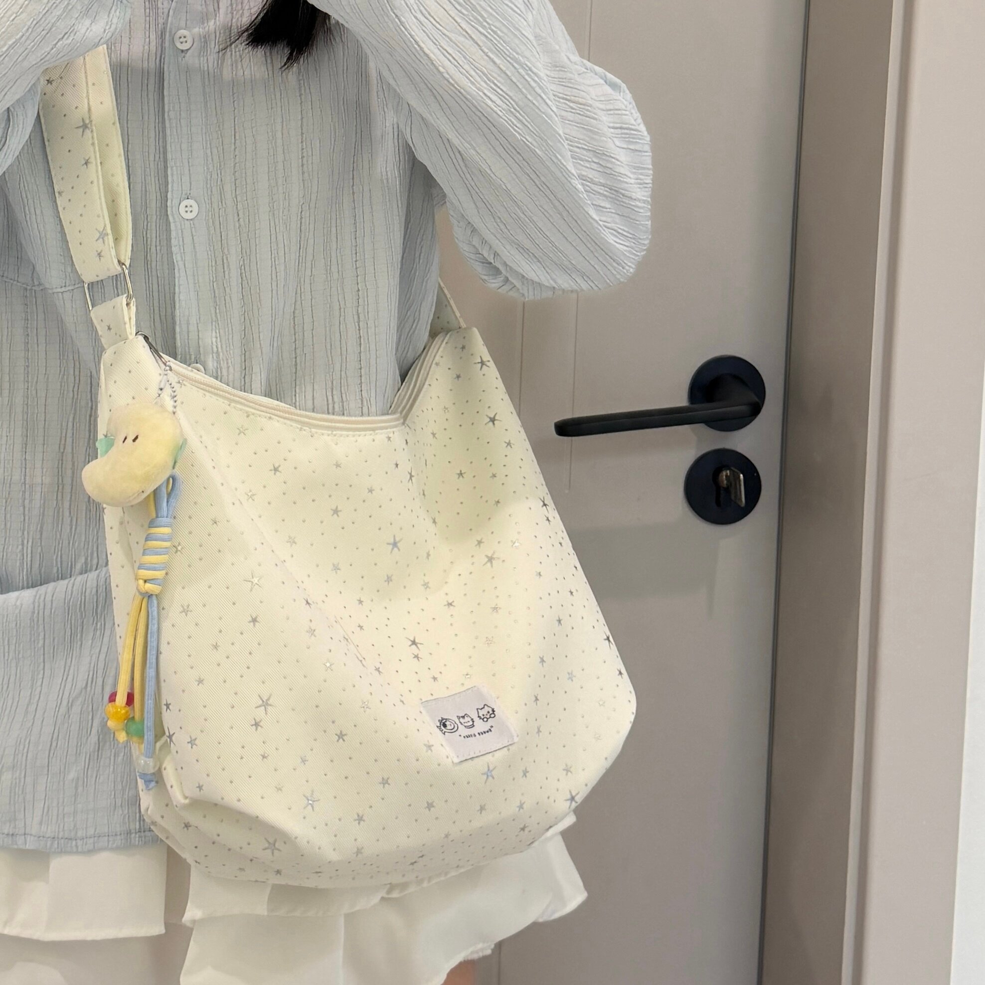 韩系ins简约百搭补课包女 学生日常通勤单肩斜挎包外出大容量包包图片
