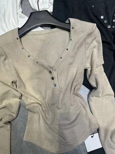 十三行2025秋季新款时尚百搭纯欲辣妹显瘦V领长袖T恤女上衣女