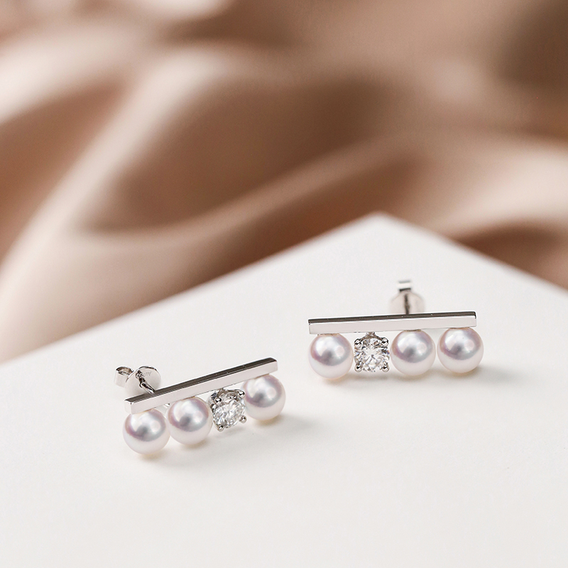 T家原版18K白金培育钻石三珠平衡木耳环日本天然海水珍珠耳钉天女