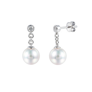 现货日本强光天女Akoya海水珍珠耳钉女18K金钻石耳环短款 耳线气质
