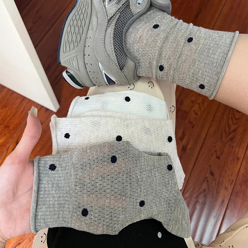 灰色堆堆袜子女纯棉中筒波点网眼