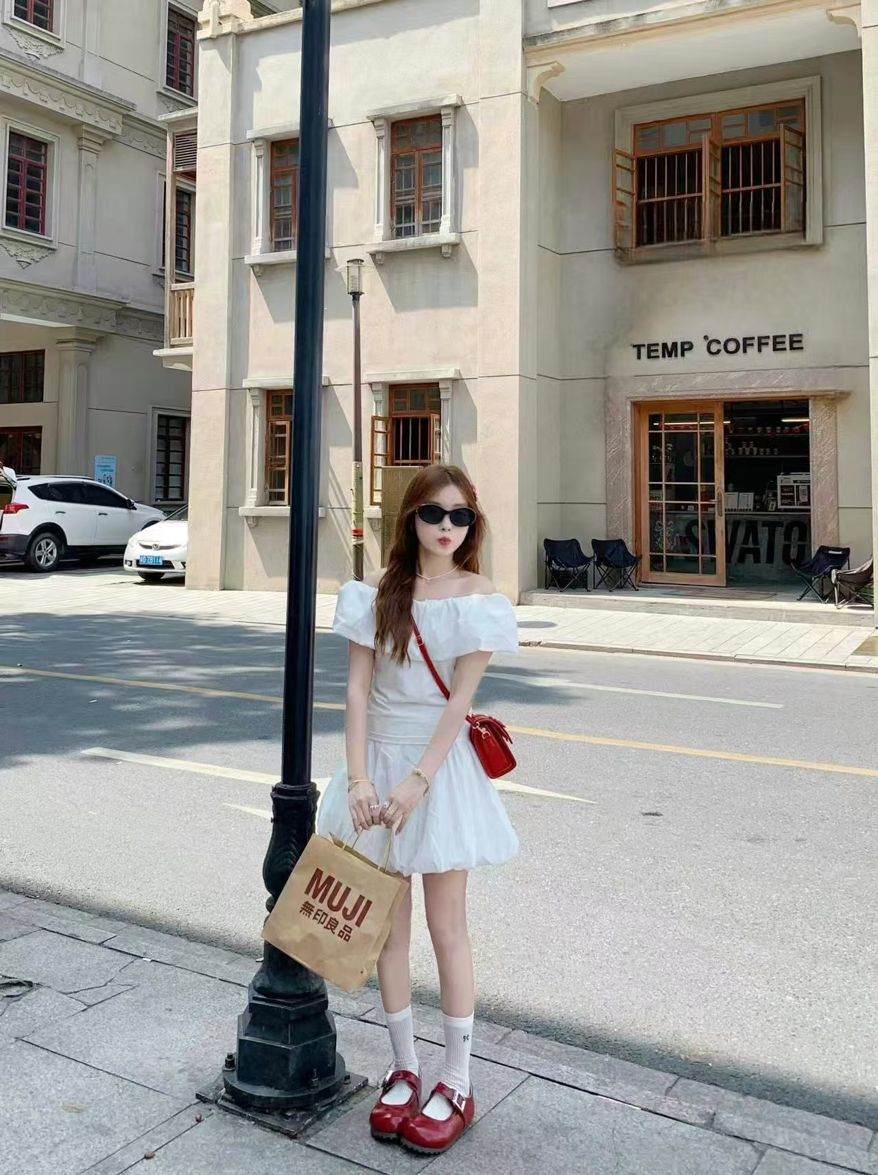 韩系简约一字肩荷叶边短袖女夏季新款收腰显瘦短裙抹胸上衣套装