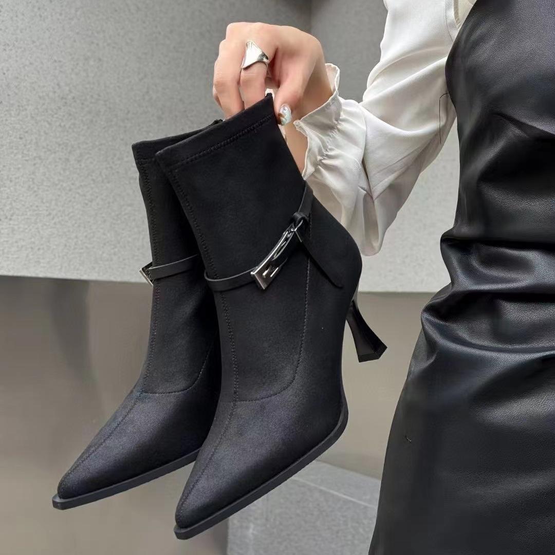 8811-10秋冬新时尚尖头细跟高跟短靴女气质百搭瘦瘦靴时装靴7公分