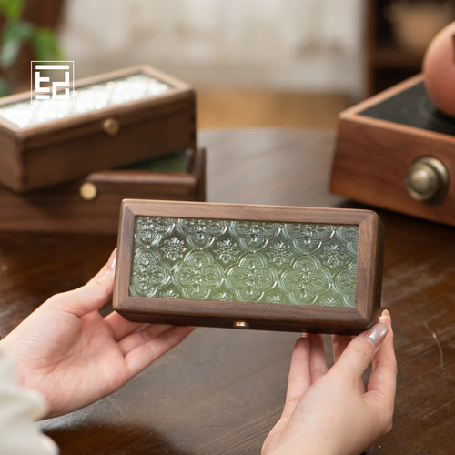 木盒温柔收纳每一串心头好