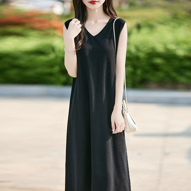 长款V领显瘦裙子女夏季2025新款连衣裙洋气大码女装冰丝针织上衣