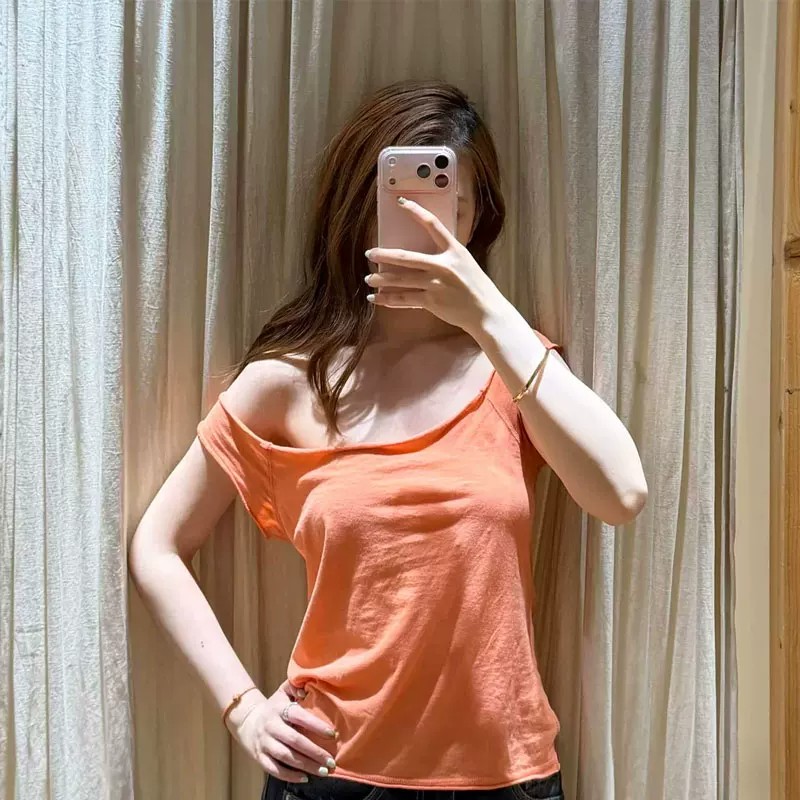 夏季时尚轻薄橘色多巴胺无袖背心女韩版减龄显瘦漂亮露肩吊带上衣