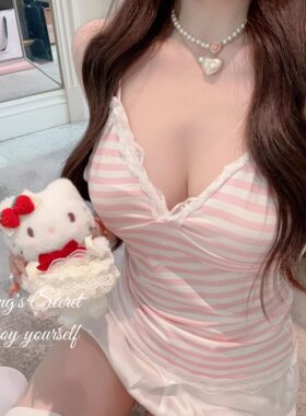 女牛奶丝条纹吊带背心