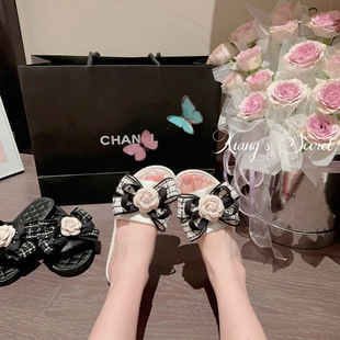 轻奢缎面高档蝴蝶结防滑夏 奶油山茶花小香风居家拖鞋 香香 秘密