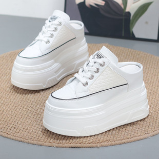 2025秋季超高跟内增高10CM小个子包头无后跟半拖厚底坡跟小白鞋女