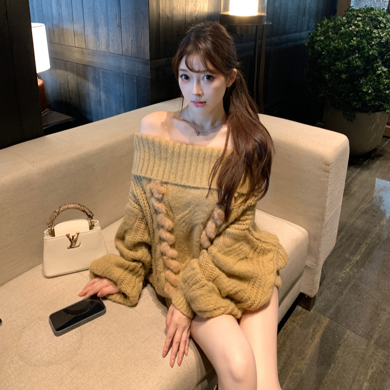 M900毛衣女2025新款冬季穿搭白色慵懒高级感针织一字肩宽松小个子