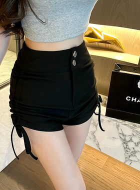 M900黑色休闲短裤女夏裤子高街潮ins2026年新款高腰显瘦a字热裤
