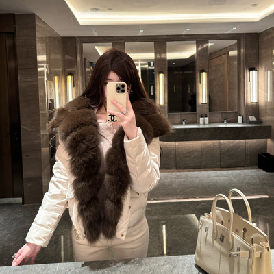 M900羽绒服女冬季2026新款短款面包服外套小个子高级感大毛领时尚