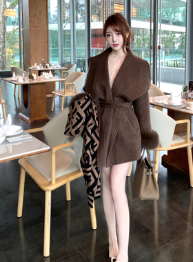 M900毛呢外套女2026年新款冬季短款小个子大衣呢子高级感收腰百搭