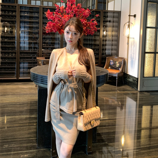 一整套高级感 秋季 M900休闲套装 女斗篷外套背心吊带两件套2025新款