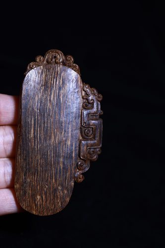 天然沉香雕件沉水文莱老料沉香仿古兽头17.23克挂件吊坠挂坠