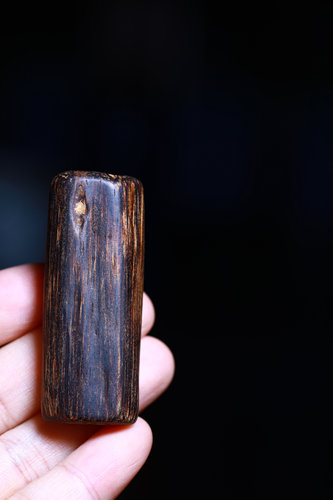 沉水级达拉干软丝沉香无事牌11.12克素牌原木挂件吊坠挂坠