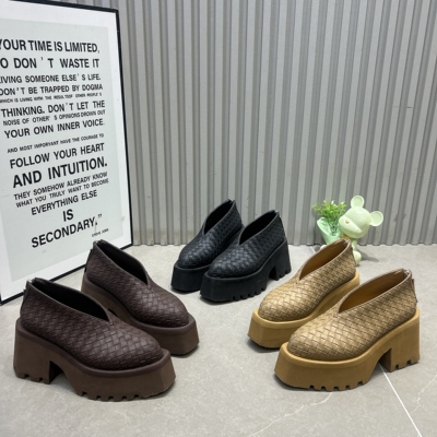 编织纹9cm厚底增高乐福鞋女