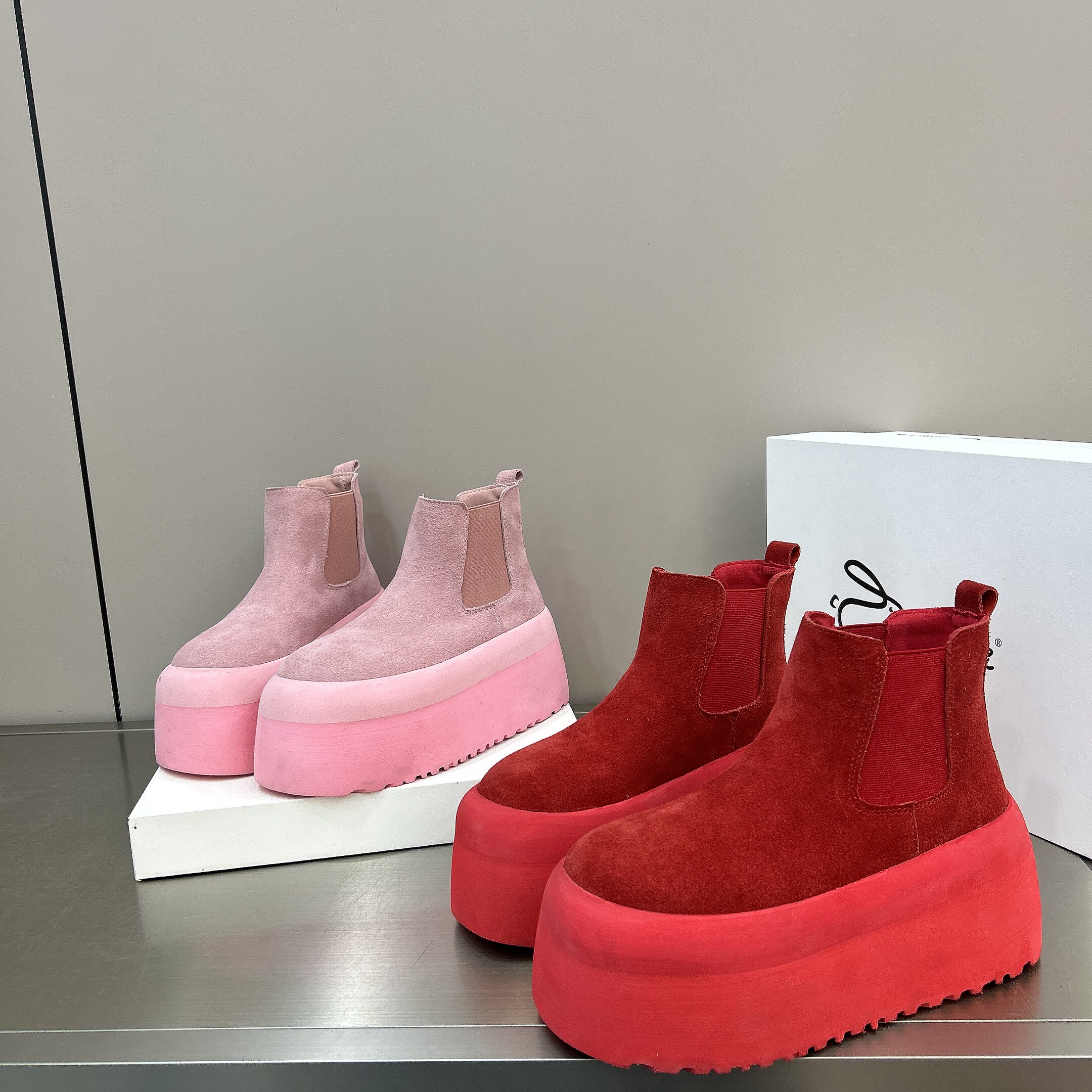 牛皮版时尚松糕短靴女单鞋2026春新款磨砂皮增高厚底超高跟马丁靴