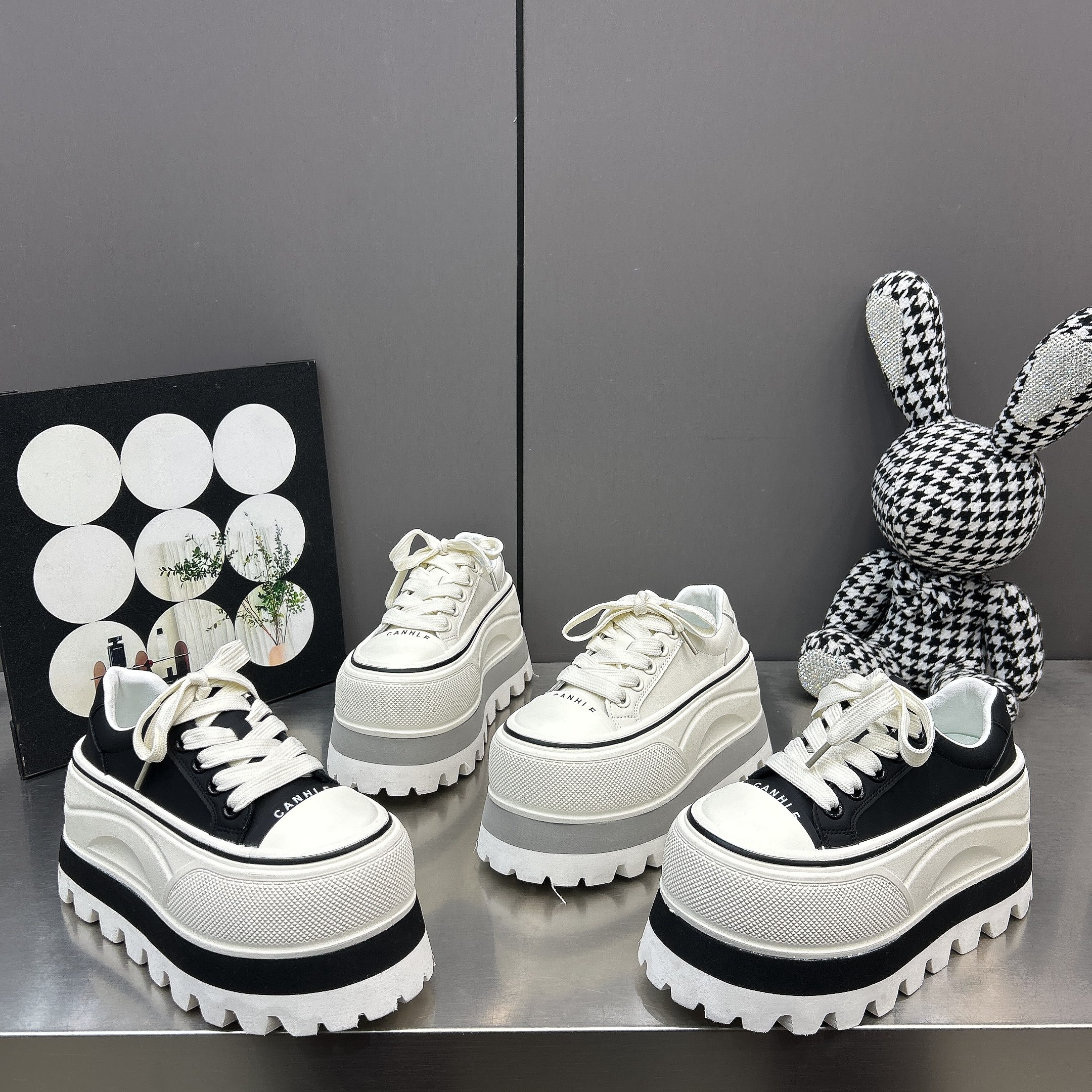 超轻超高跟10cm小白鞋2026新款厚底增高松糕鞋圆头系带休闲鞋单鞋