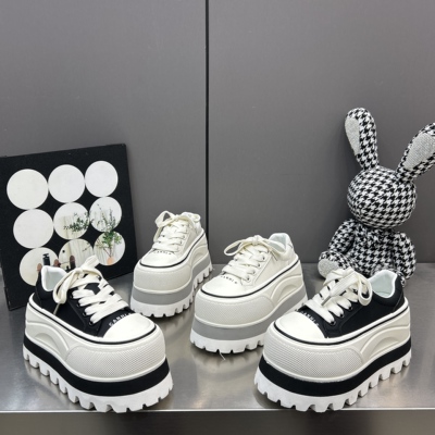 超轻超高跟10cm小白鞋2026新款厚底增高松糕鞋圆头系带休闲鞋单鞋