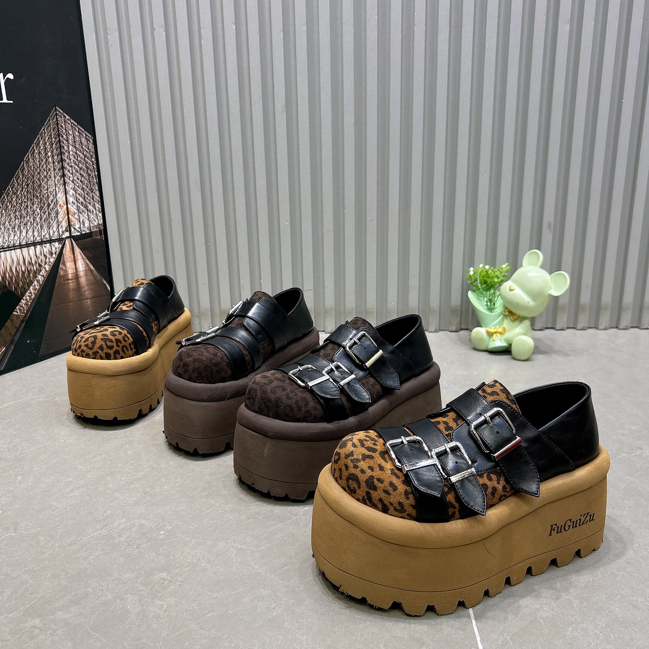 豹点8cm厚底松糕鞋女2026新款小个增高休闲鞋百搭潮流板鞋面包鞋