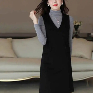 休闲风黑色毛呢背心连衣裙秋冬新款宽松显瘦中长款V领马甲背心裙