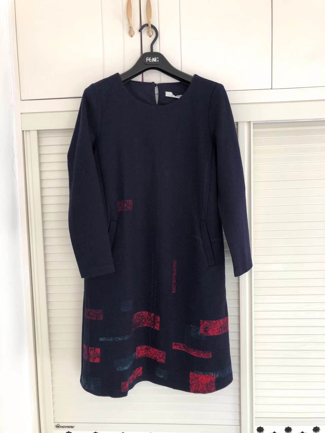 菲姿啦娜菲高端轻奢品牌专柜正品高端面料绵羊毛女士连衣裙