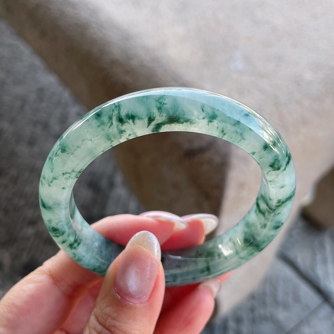 2025天然缅甸翡翠A货冰种飘蓝花正圈手镯53圈口1127M14