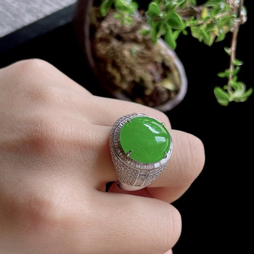 2025天然缅甸翡翠A货冰种满绿蛋面戒指18k金镶嵌1211JP111