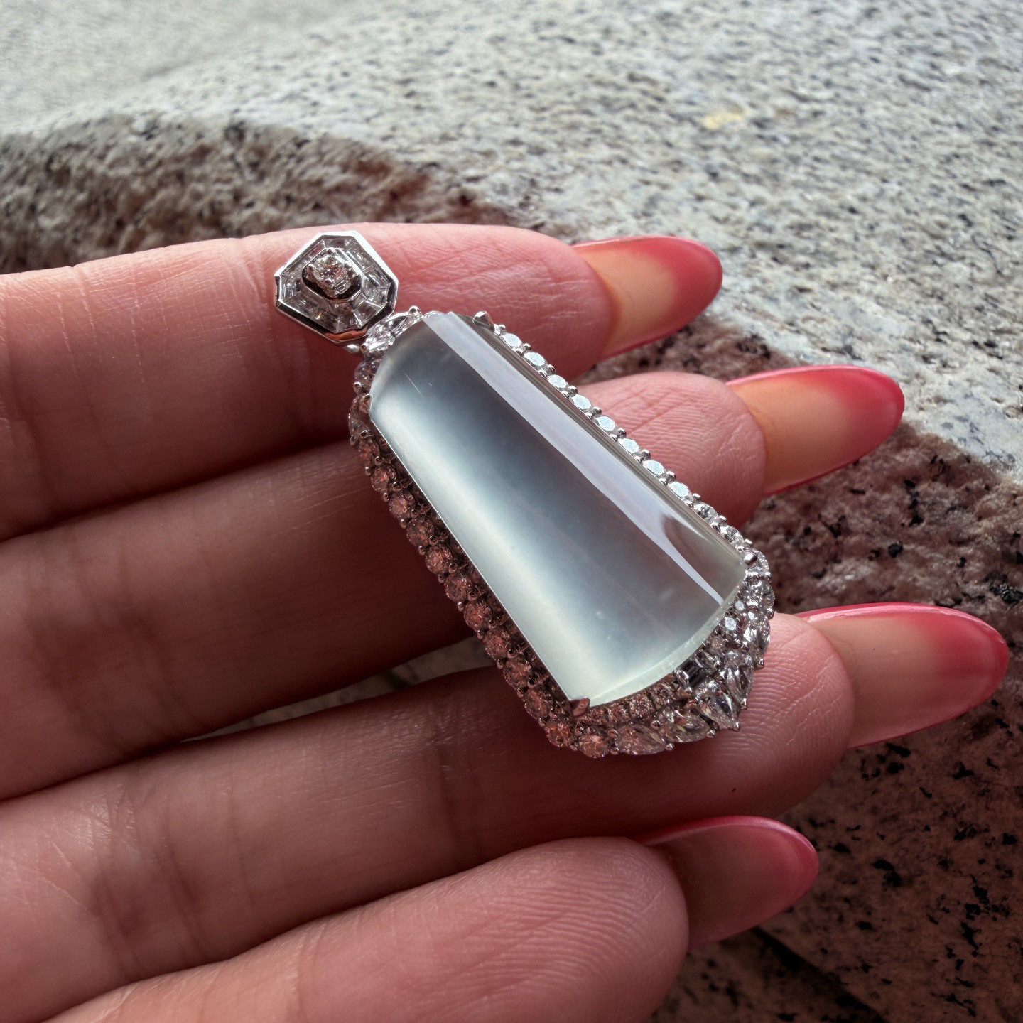 2027天然缅甸翡翠A货冰玻种白冰无事牌吊坠18K金镶0412M102