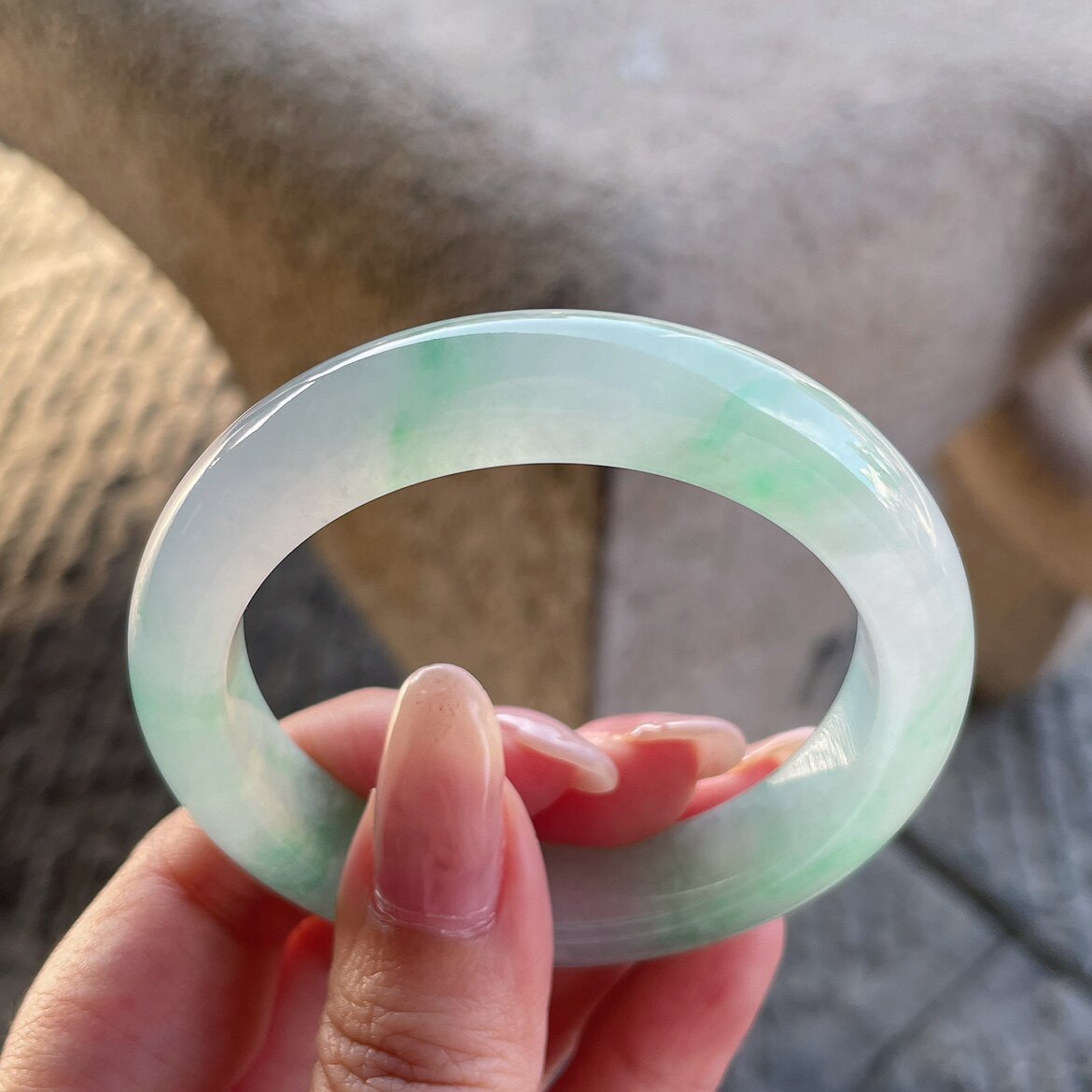 2025天然缅甸翡翠A货冰种飘绿花正圈手镯52圈口1107YT35