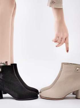 2025新款尖头绒面粗跟短靴网红弹力瘦瘦靴秋冬高跟马丁靴女8292