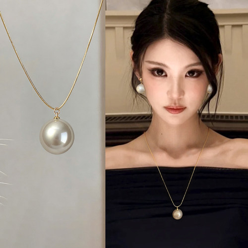 轻奢珍珠款吊坠项链女百搭配饰