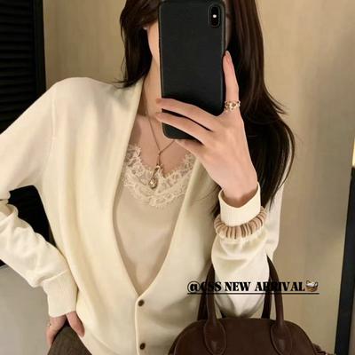 css/evenlookonly-秋上新高品丝绒花边蕾丝假两件针织衫3063