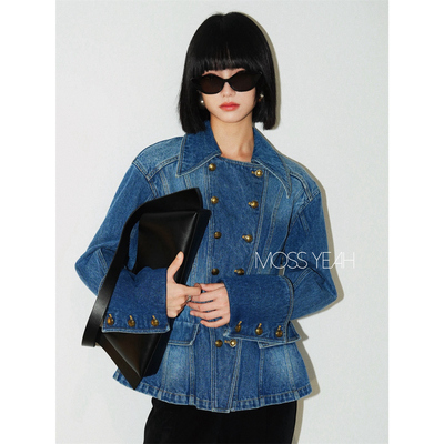 复古风常规棉金扣翻袖外套