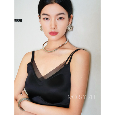 Moss烨 可外露 网纱拼接 弹力缎面V领无痕吊带背心自带胸垫