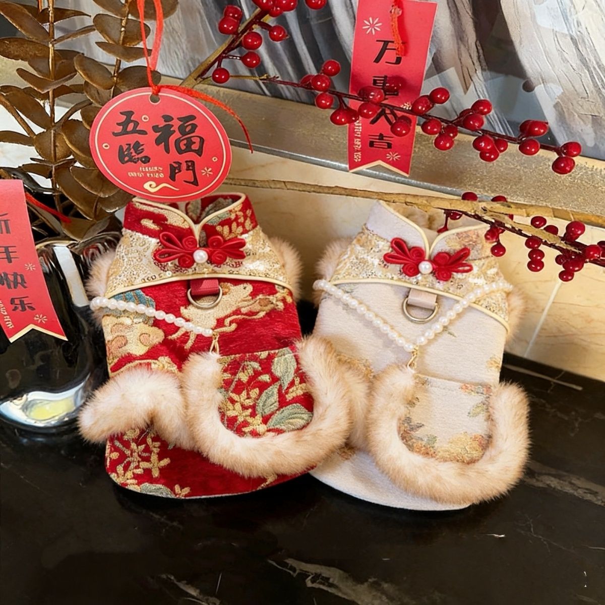 秋冬新年款小狗狗衣服花团锦簇喜庆中式盘扣唐装小型幼犬宠物裙子