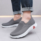 Комфортные нескользящие туфли для отдыха, спортивная обувь, для среднего возраста, осенние, мягкая подошва