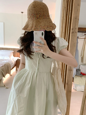 PINKMOON/忽而今夏 苹果绿长款蝴蝶结连衣裙 显瘦刺绣夏日裙