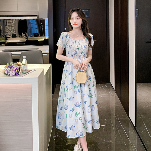 伊雪服饰 03YXFS8658