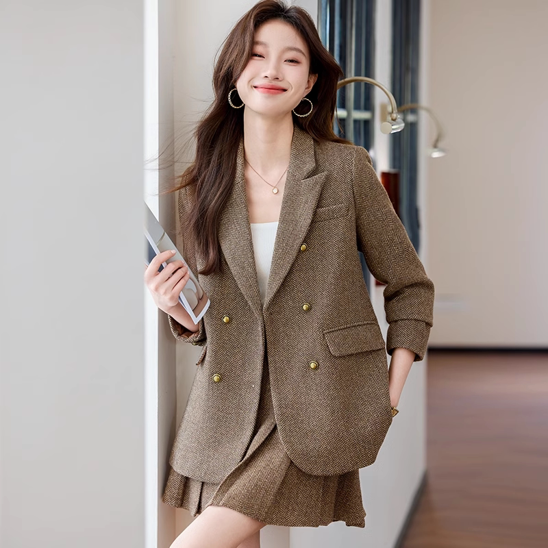 休闲西装外套女高级感2025新款气质学院风JK制服百褶裙西服套装裙