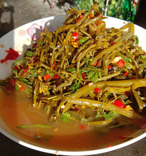 云南临沧腌菜傣族特产小吃下饭菜酸辣油菜花酸腌菜水淹菜青菜腌菜